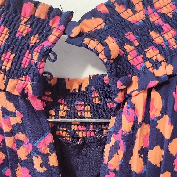 Sleeveless Dress - Picture 2 of 4